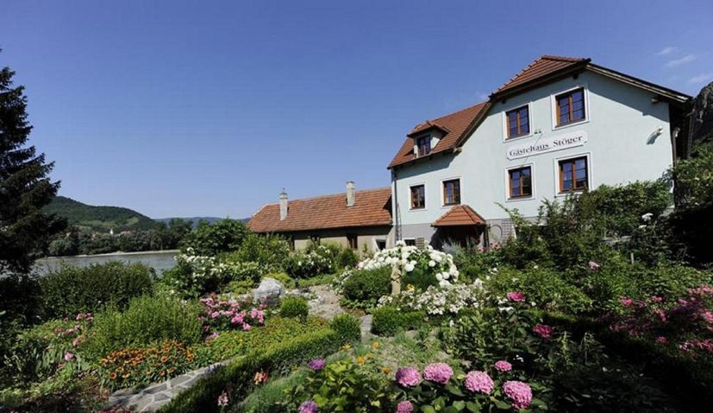 Winzerhof - Gaestehaus Stoeger Duernstein Exterior photo